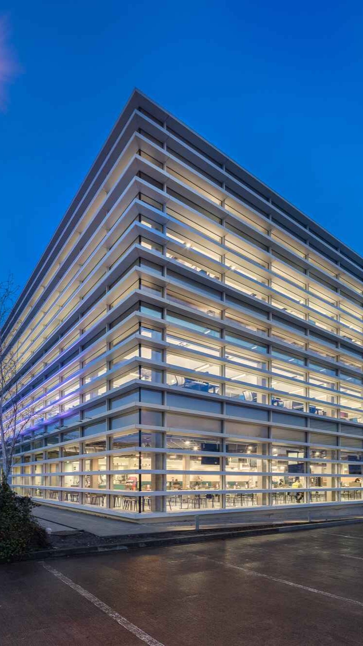 Photographing the architecture of Boston Scientific's Cork facilities, designed by Butler Cammoranesi Architects. Our project portfolio showcases a mix of external, interior, and drone photography, capturing the building's design and integration with the surroundings. 
#architecturalphotography #corkarchitecture #dronephotography #BostonScientific
